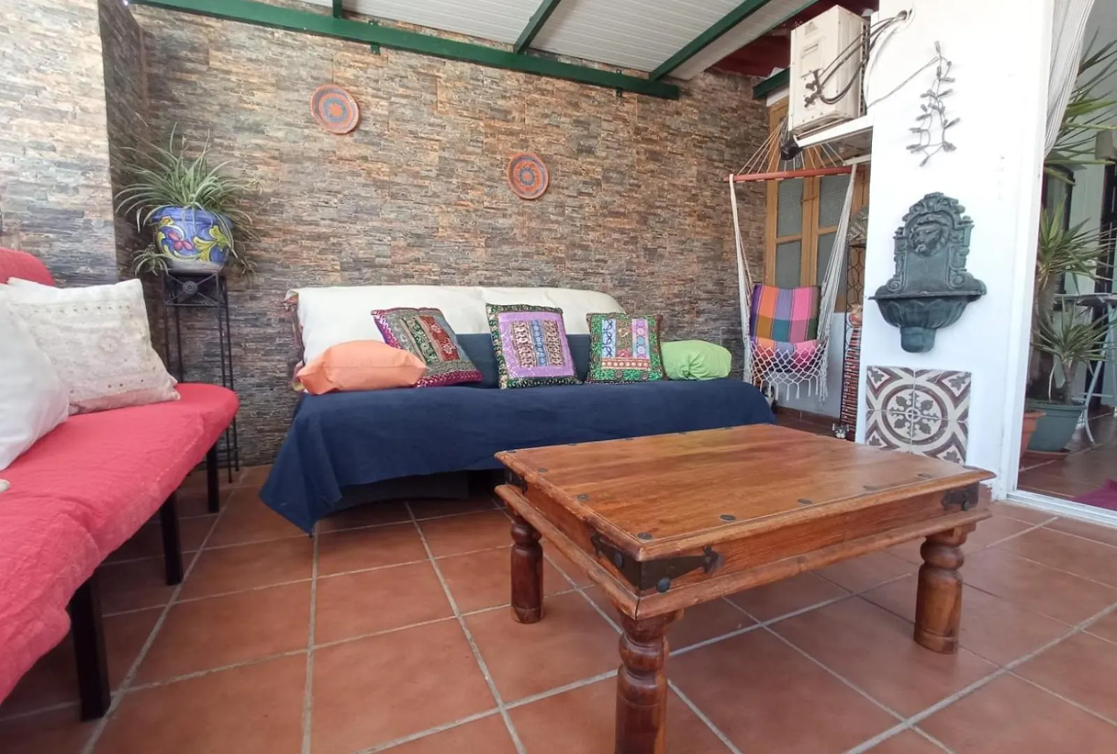 Guest house Hostal R-Conecta Cuevas De San Marcos Spain