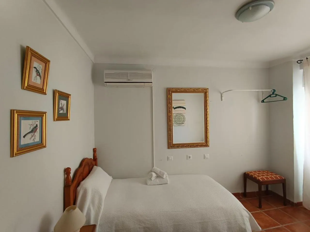Hostal R-Conecta Cuevas De San Marcos 0*,  España