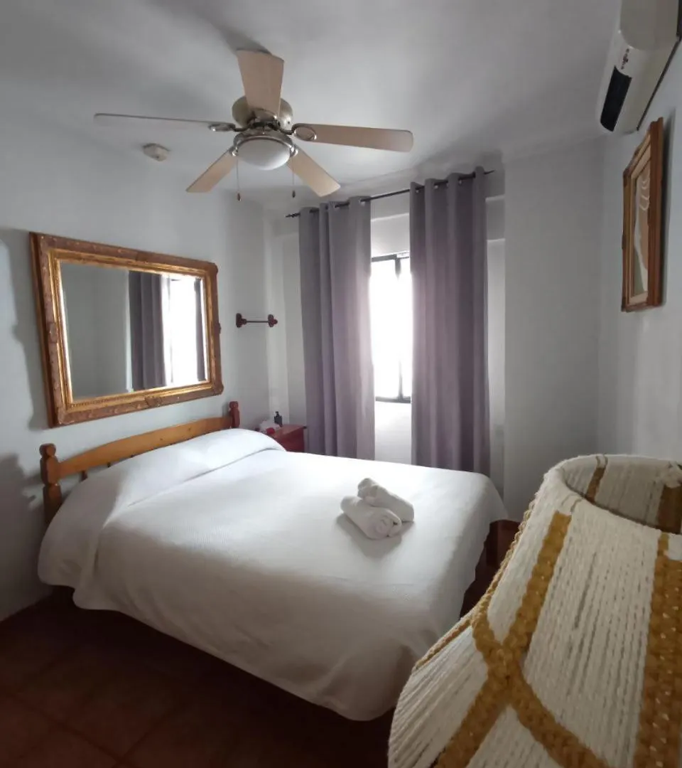 Hostal R-Conecta Cuevas De San Marcos Pensión