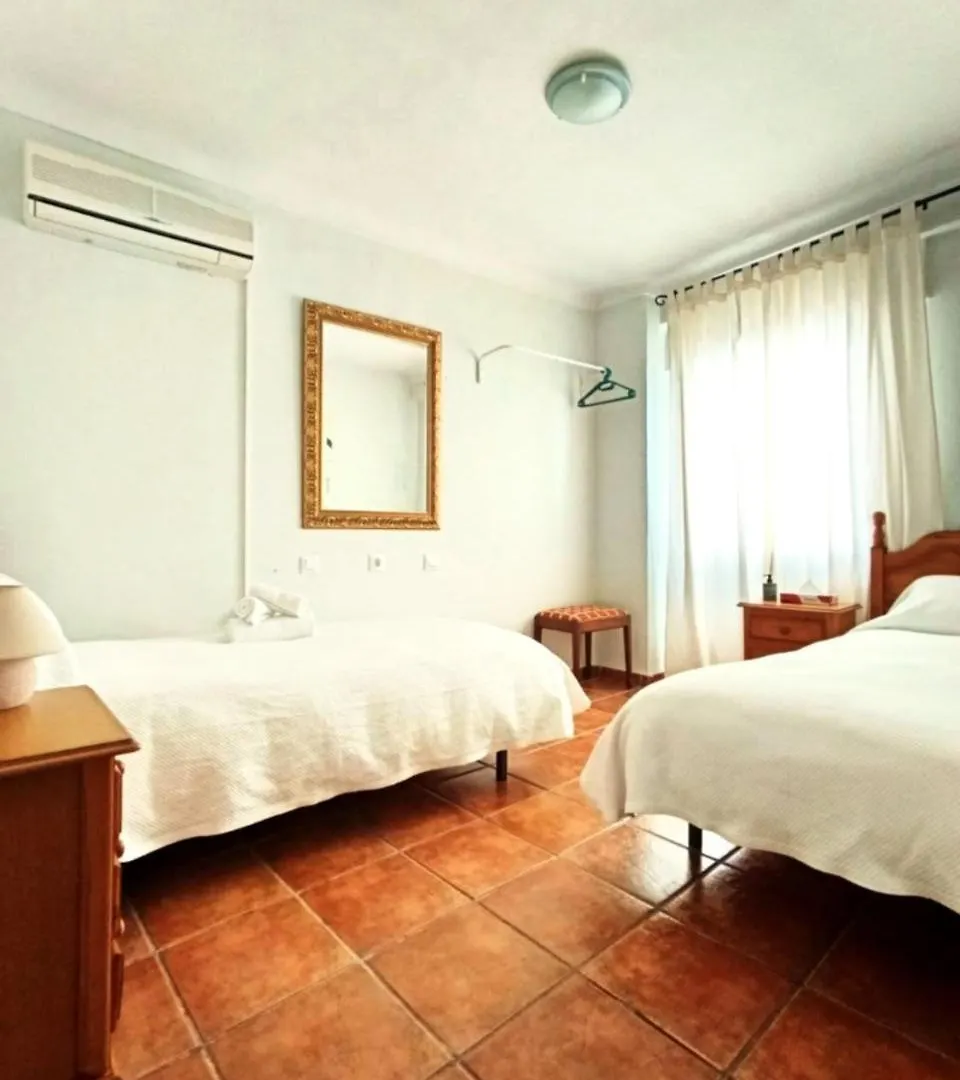 Hostal R-Conecta Cuevas De San Marcos 0*,
